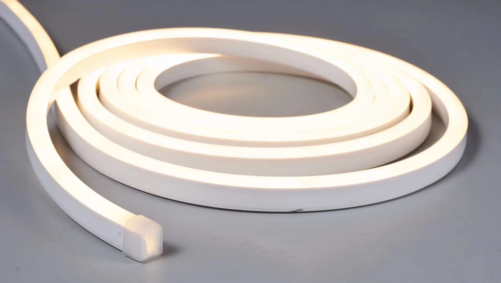 为什么越来越多的人喜欢用硅胶灯带?